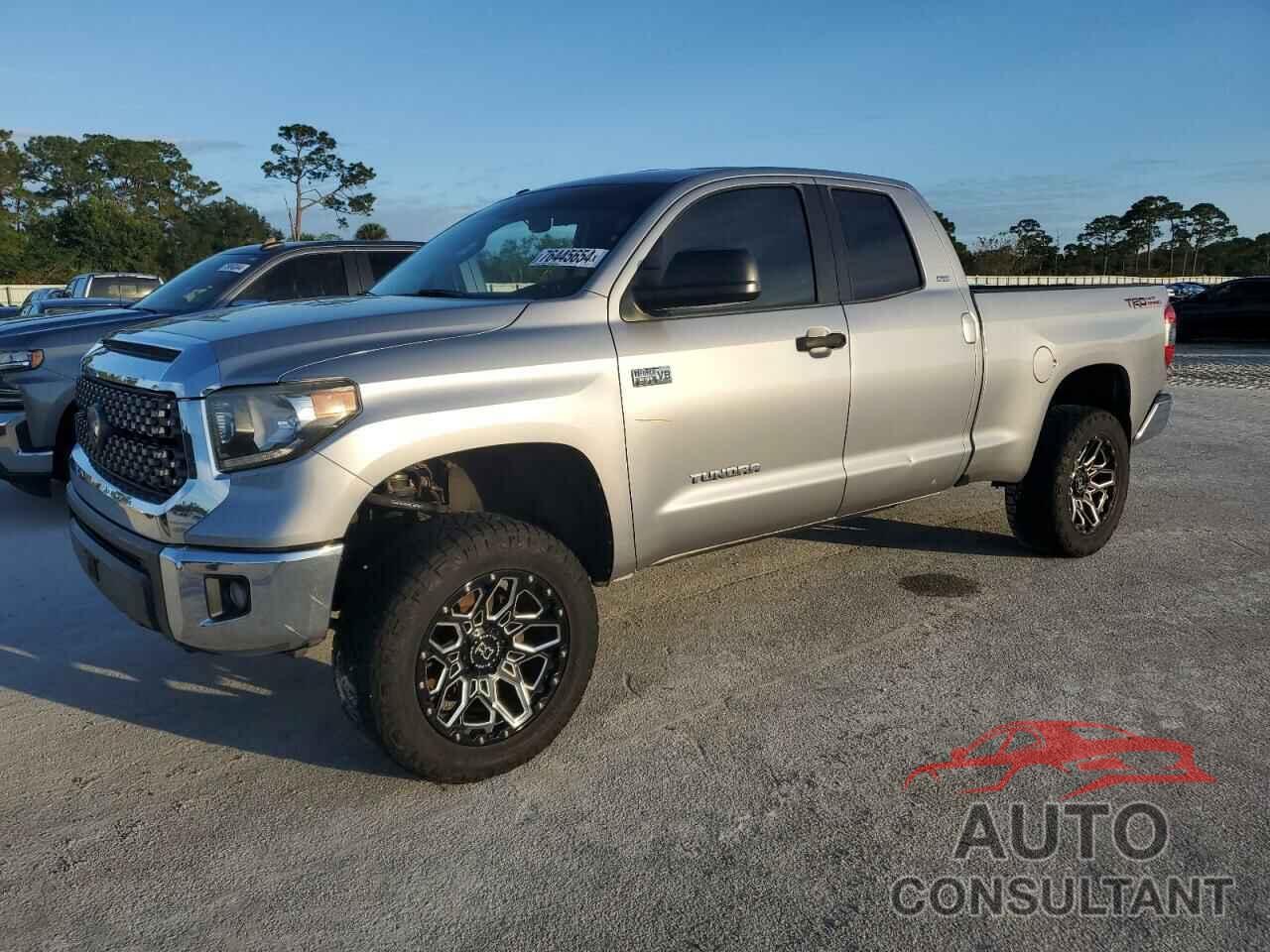 TOYOTA TUNDRA 2018 - 5TFRY5F19JX240847