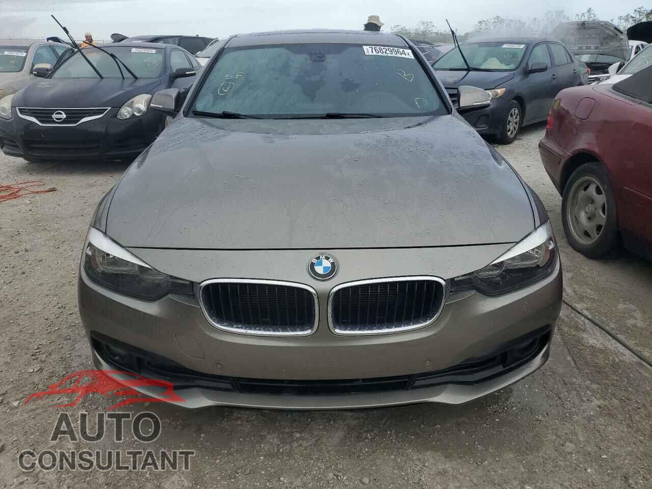 BMW 3 SERIES 2016 - WBA8E1G56GNU12249