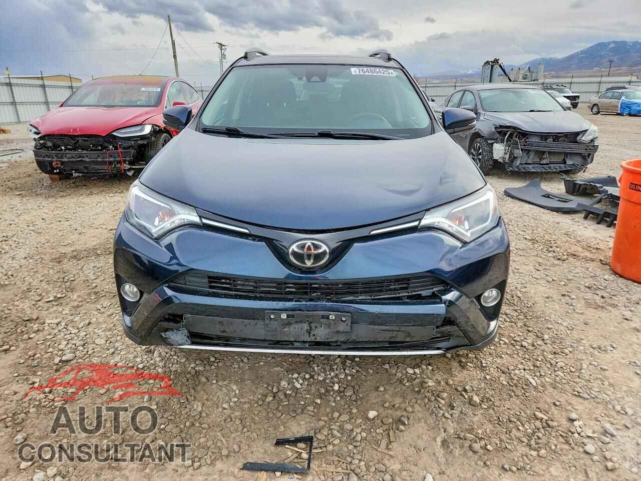 TOYOTA RAV4 2018 - JTMRFREV4JJ242574