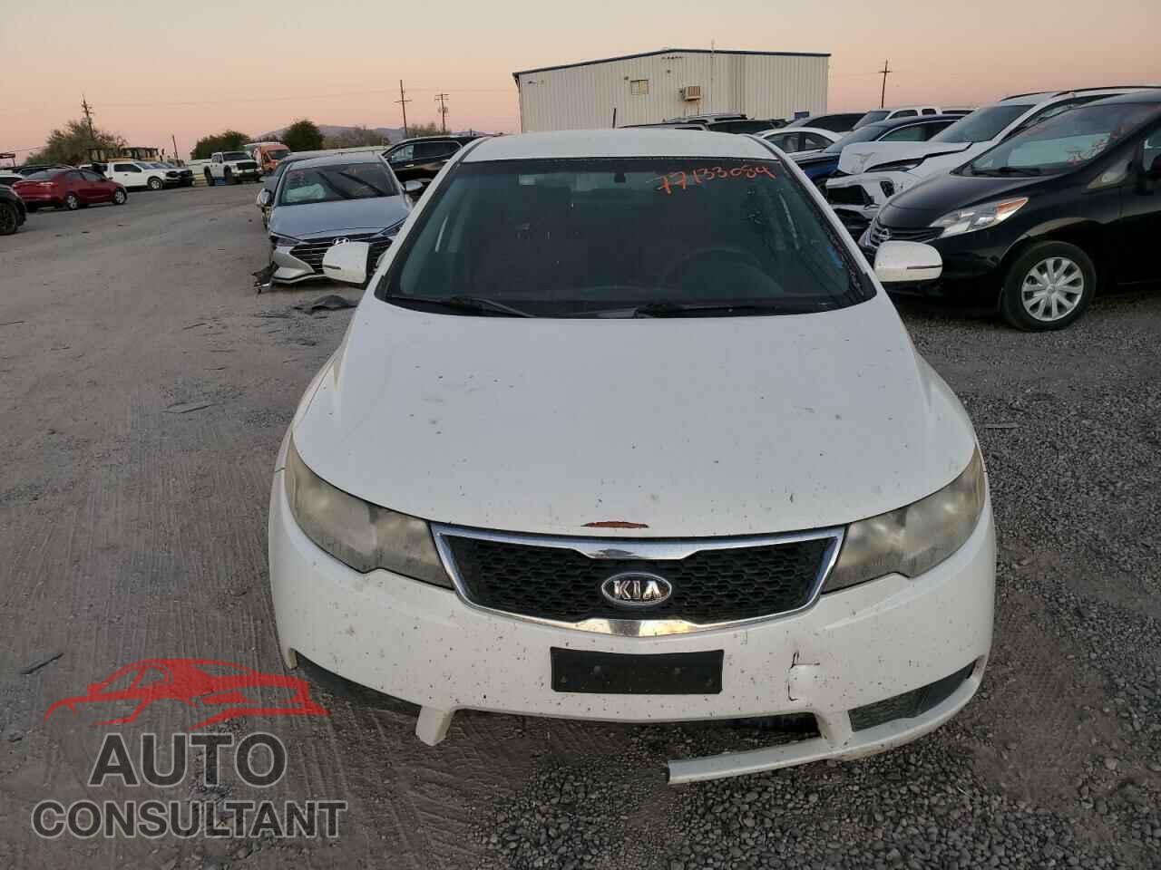 KIA FORTE 2011 - KNAFU4A28B5357936