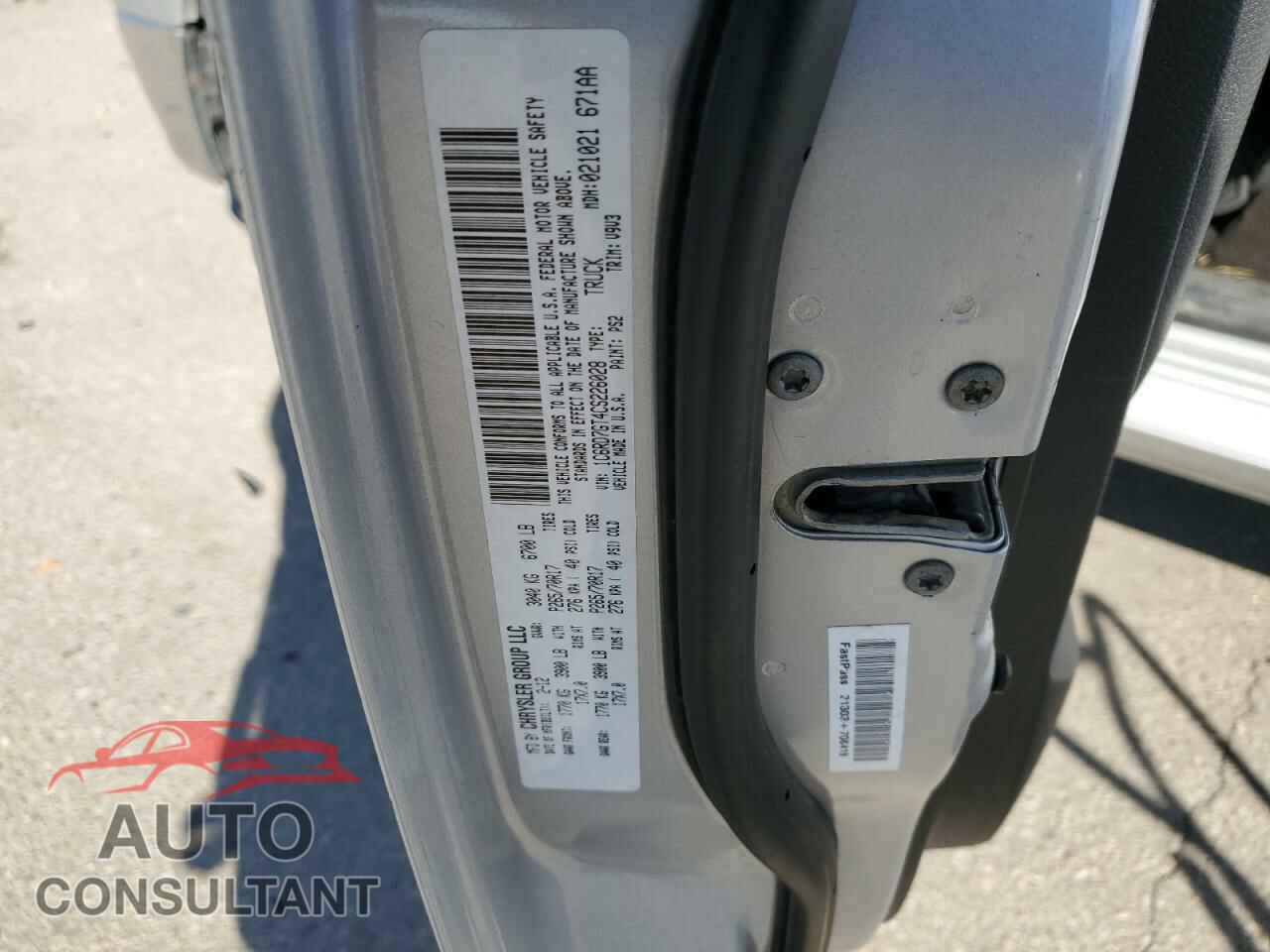 DODGE RAM 1500 2012 - 1C6RD7GT4CS226028