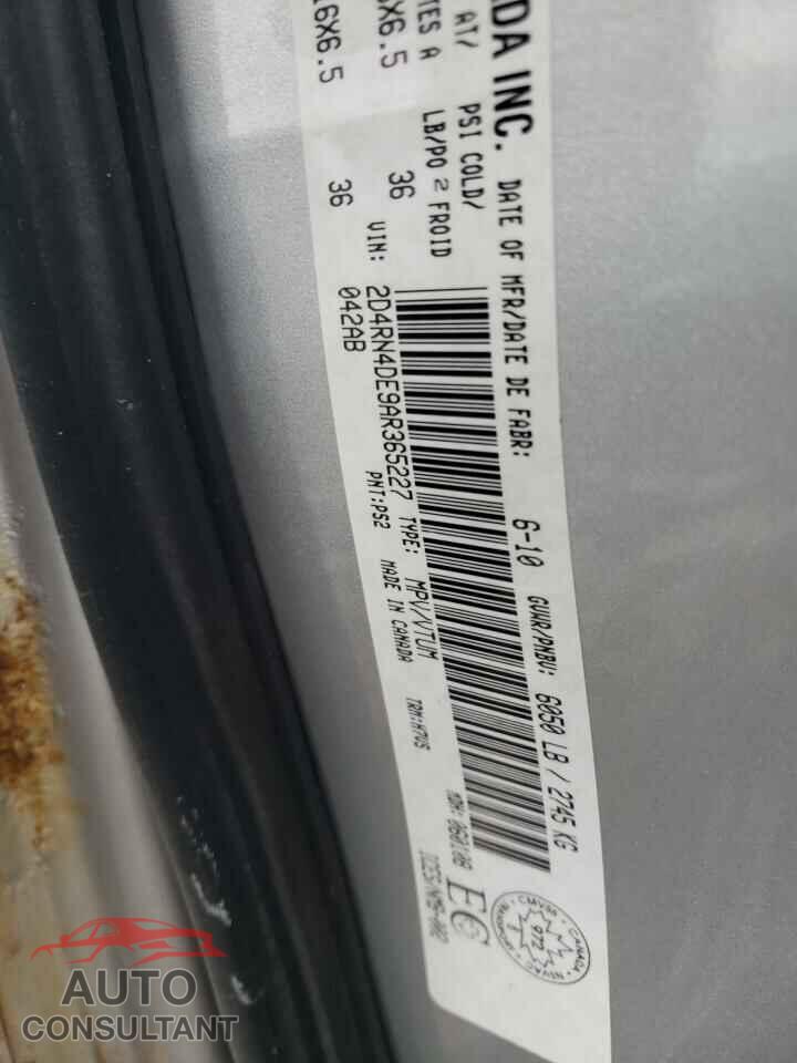 DODGE CARAVAN 2010 - 2D4RN4DE9AR365227