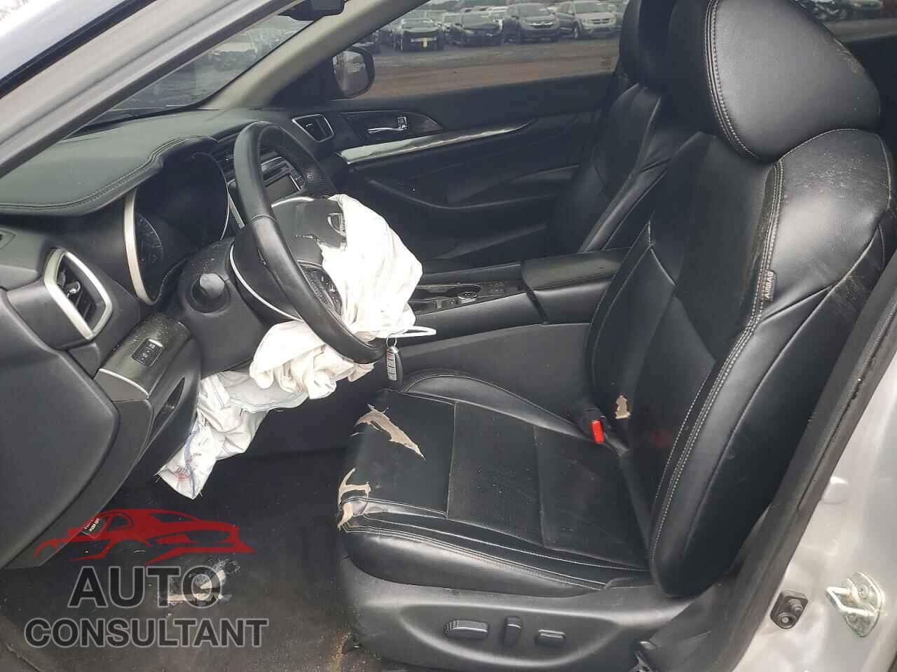 NISSAN MAXIMA 2021 - 1N4AA6CV3MC512051