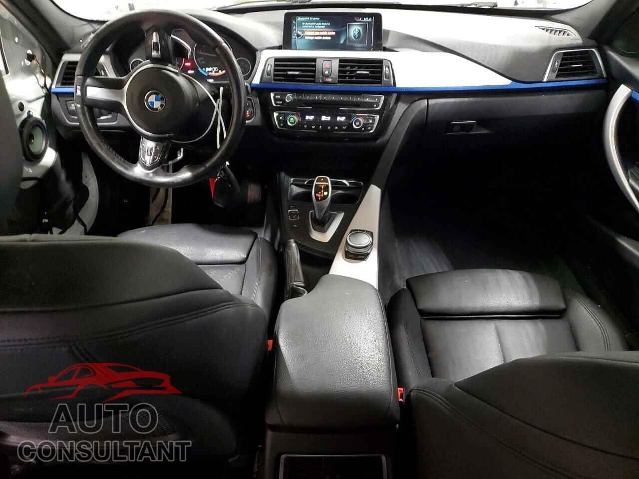 BMW 330 2017 - WBA8D9C37HA005586