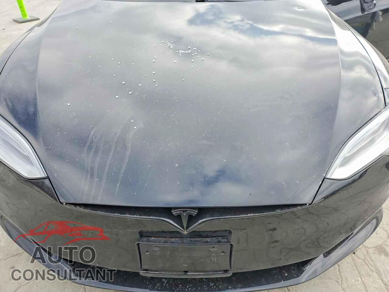 TESLA MODEL S 2017 - 5YJSA1E2XHF185984
