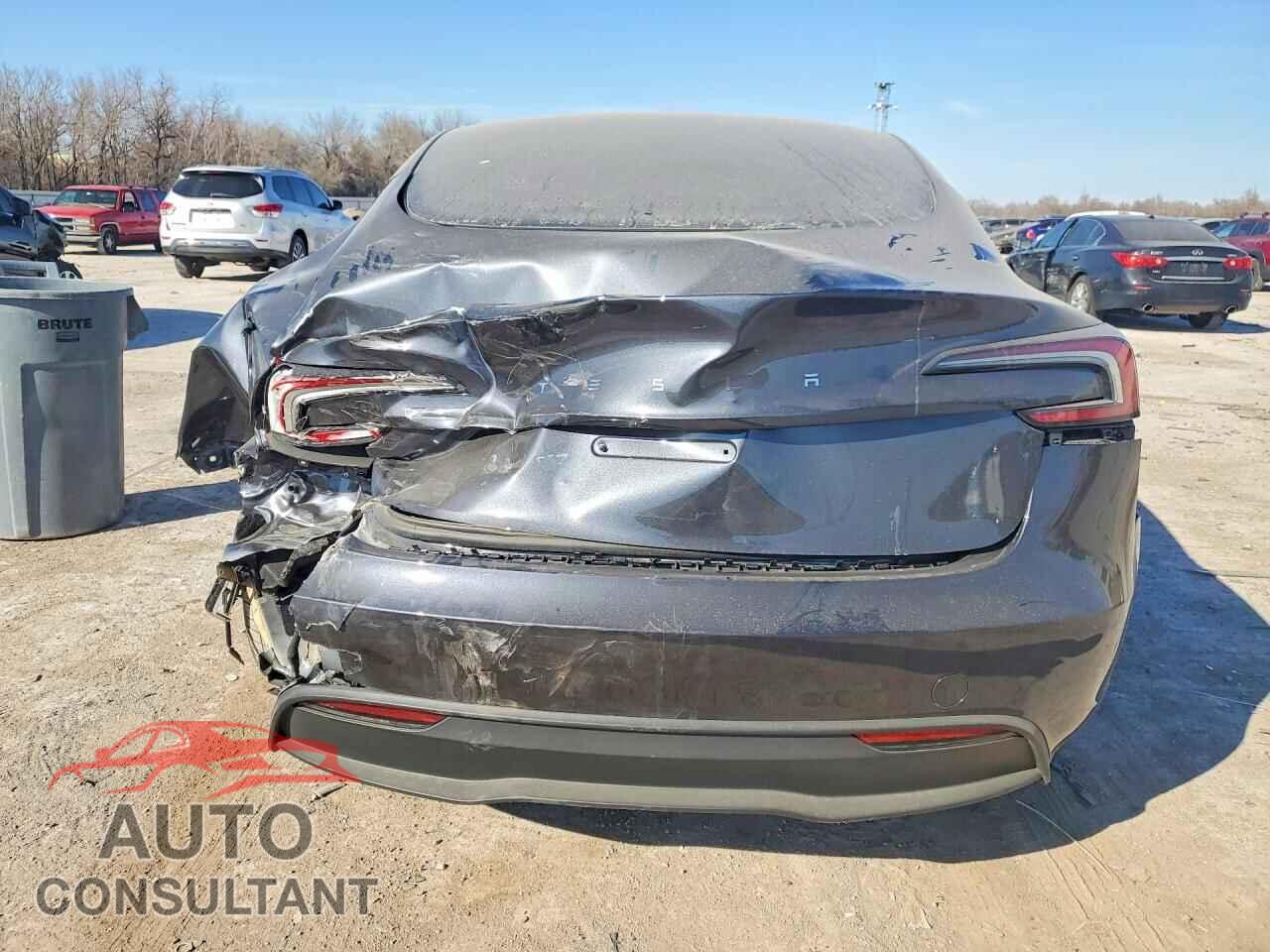 TESLA MODEL 3 2025 - 5YJ3E1EA4SF037885