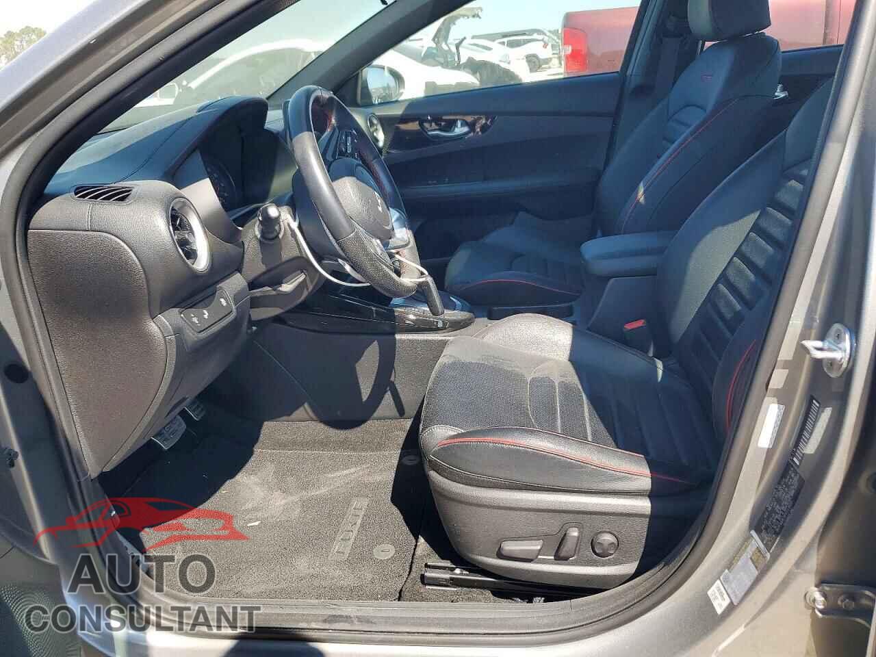 KIA FORTE 2023 - 3KPF44AC4PE513655