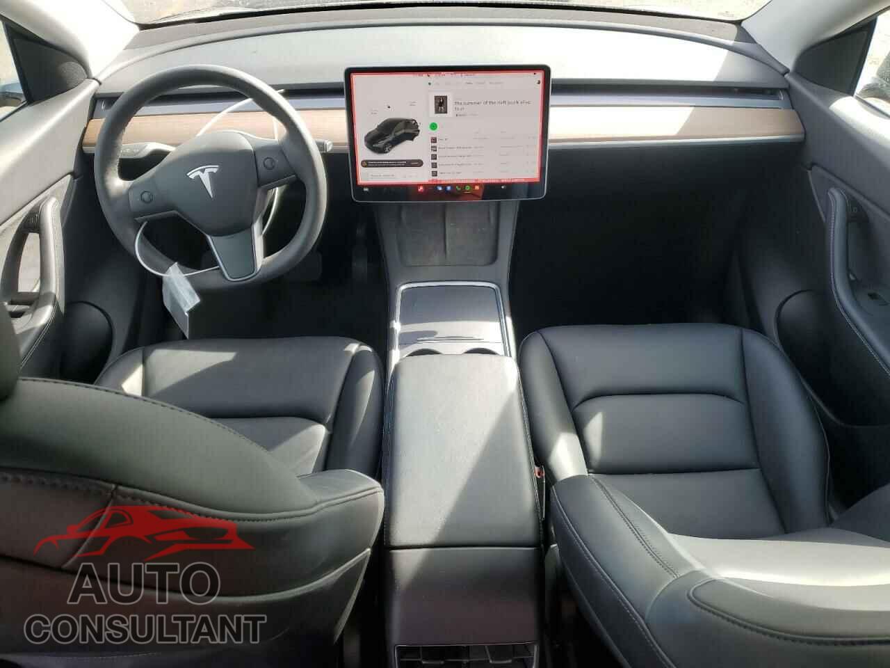 TESLA MODEL Y 2021 - 5YJYGDEEXMF203656