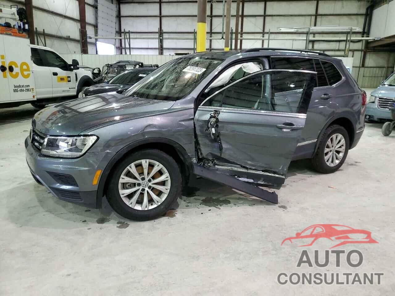 VOLKSWAGEN TIGUAN 2018 - 3VV2B7AX8JM188225