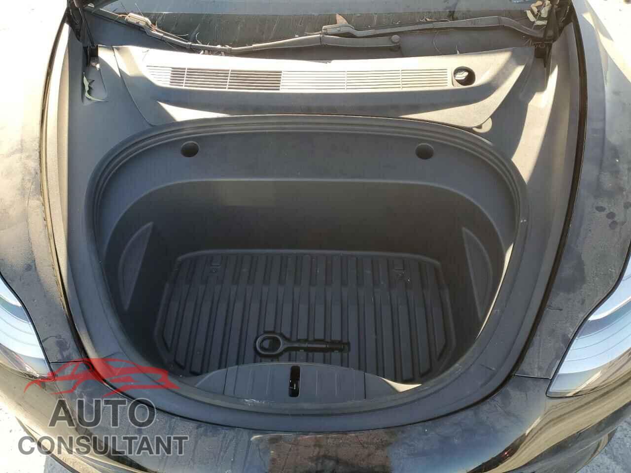TESLA MODEL 3 2021 - 5YJ3E1EA2MF065106
