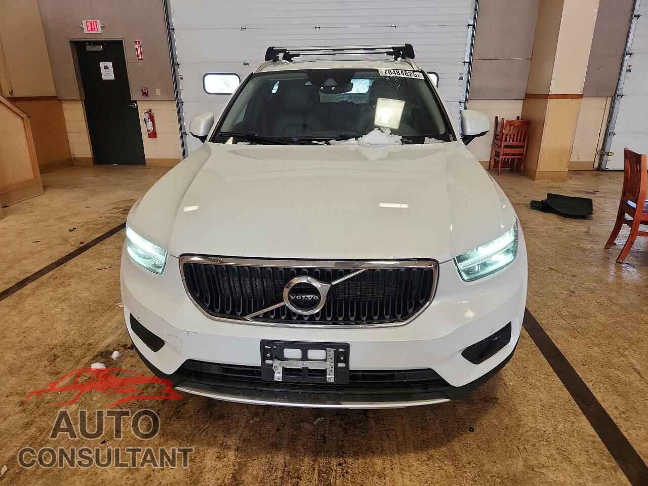 VOLVO XC40 2021 - YV4162UK2M2403821