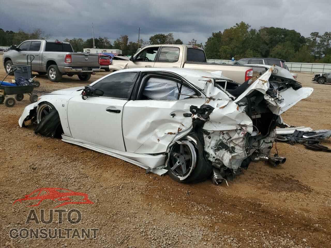 LEXUS IS 2015 - JTHBF1D2XF5068406