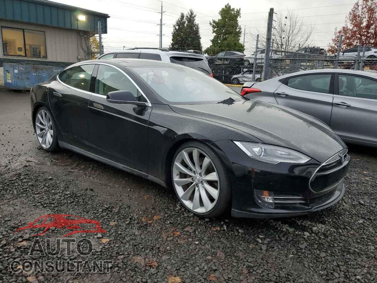 TESLA MODEL S 2012 - 5YJSA1DP5CFS00607
