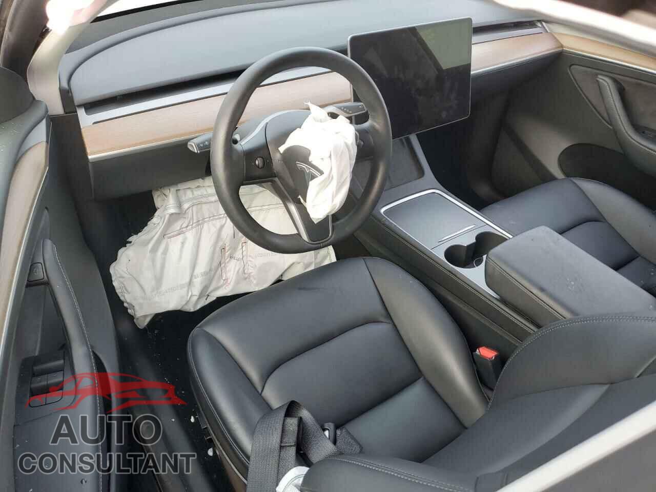 TESLA MODEL Y 2023 - 7SAYGAEE7PF634672