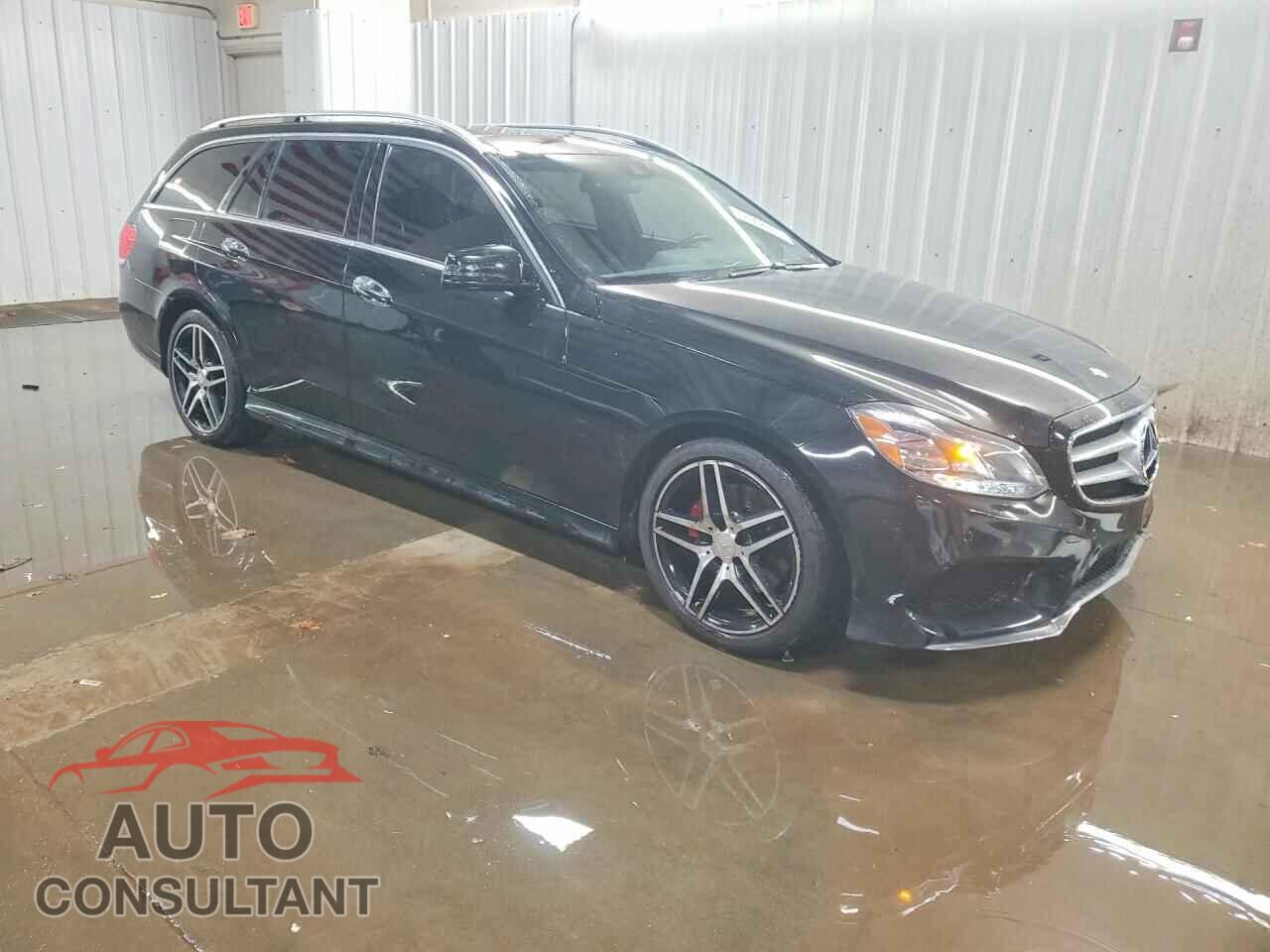 MERCEDES-BENZ E 2015 - WDDHH8JB8FB148152