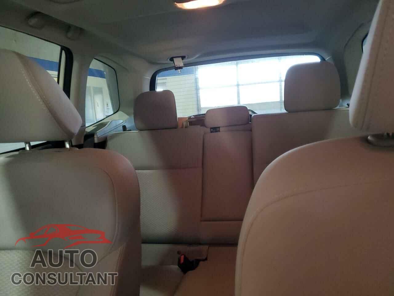 SUBARU FORESTER 2015 - JF2SJADC8FH563308