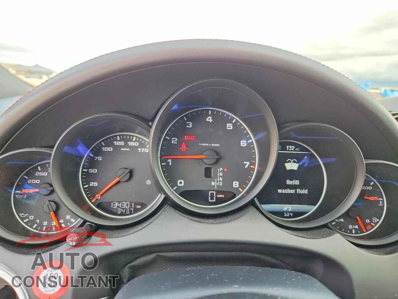 PORSCHE CAYENNE 2016 - WP1AA2A22GLA01090