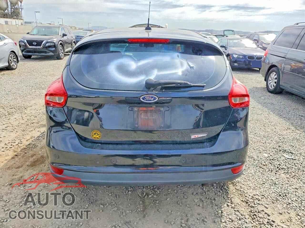 FORD FOCUS 2017 - 1FADP3M22HL295841