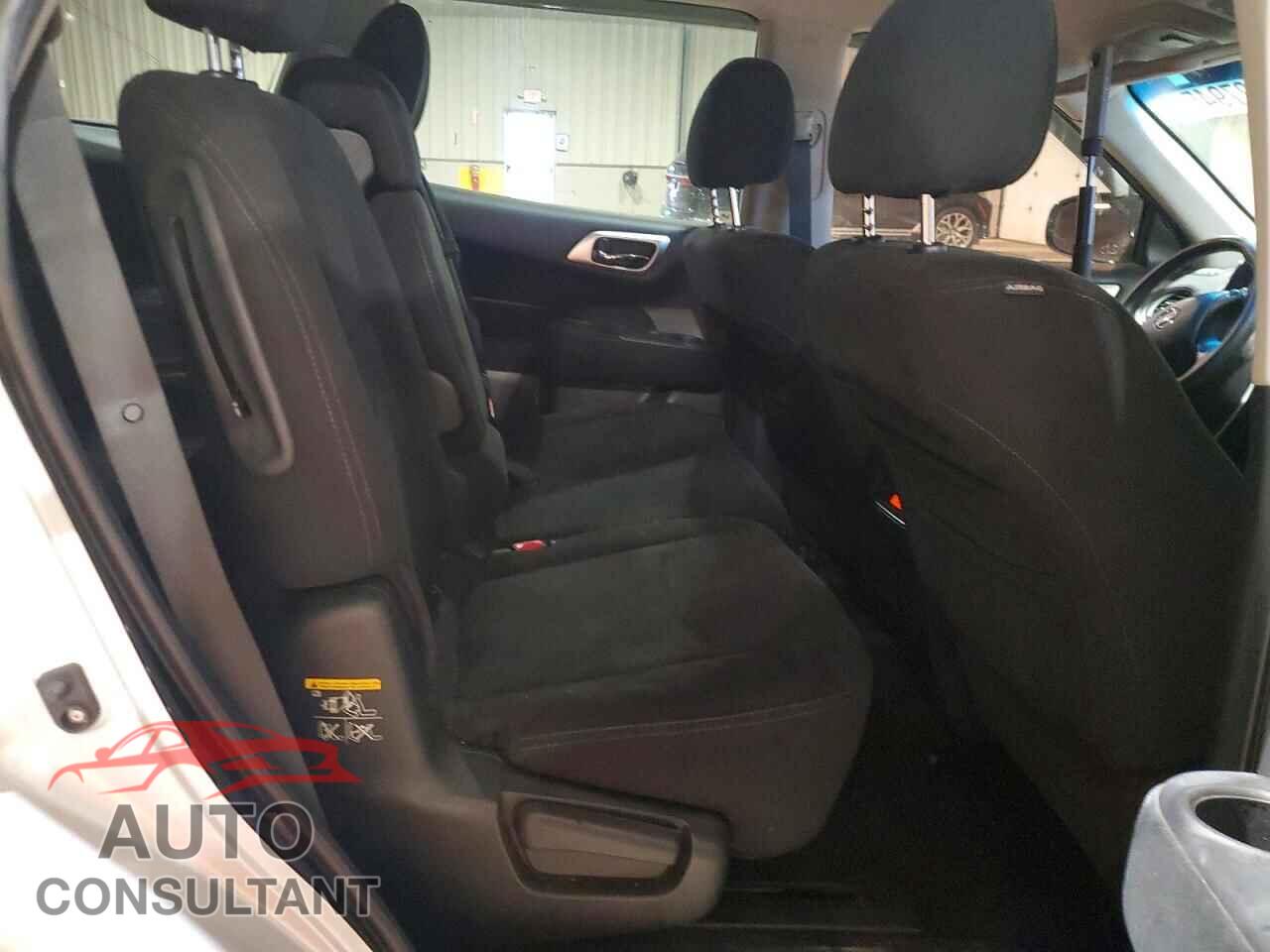 NISSAN PATHFINDER 2013 - 5N1AR2MM4DC673473