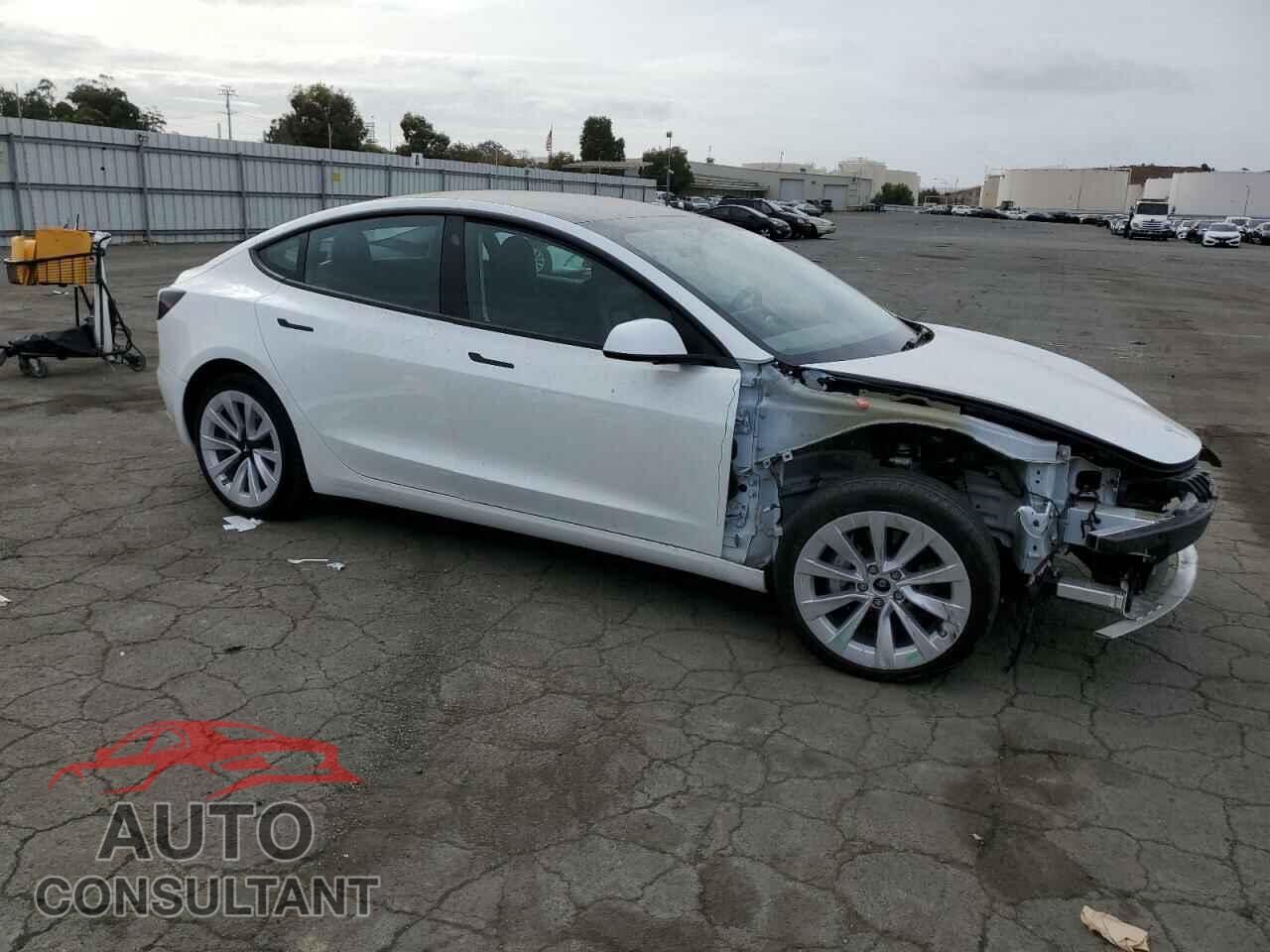 TESLA MODEL 3 2022 - 5YJ3E1EB8NF233891