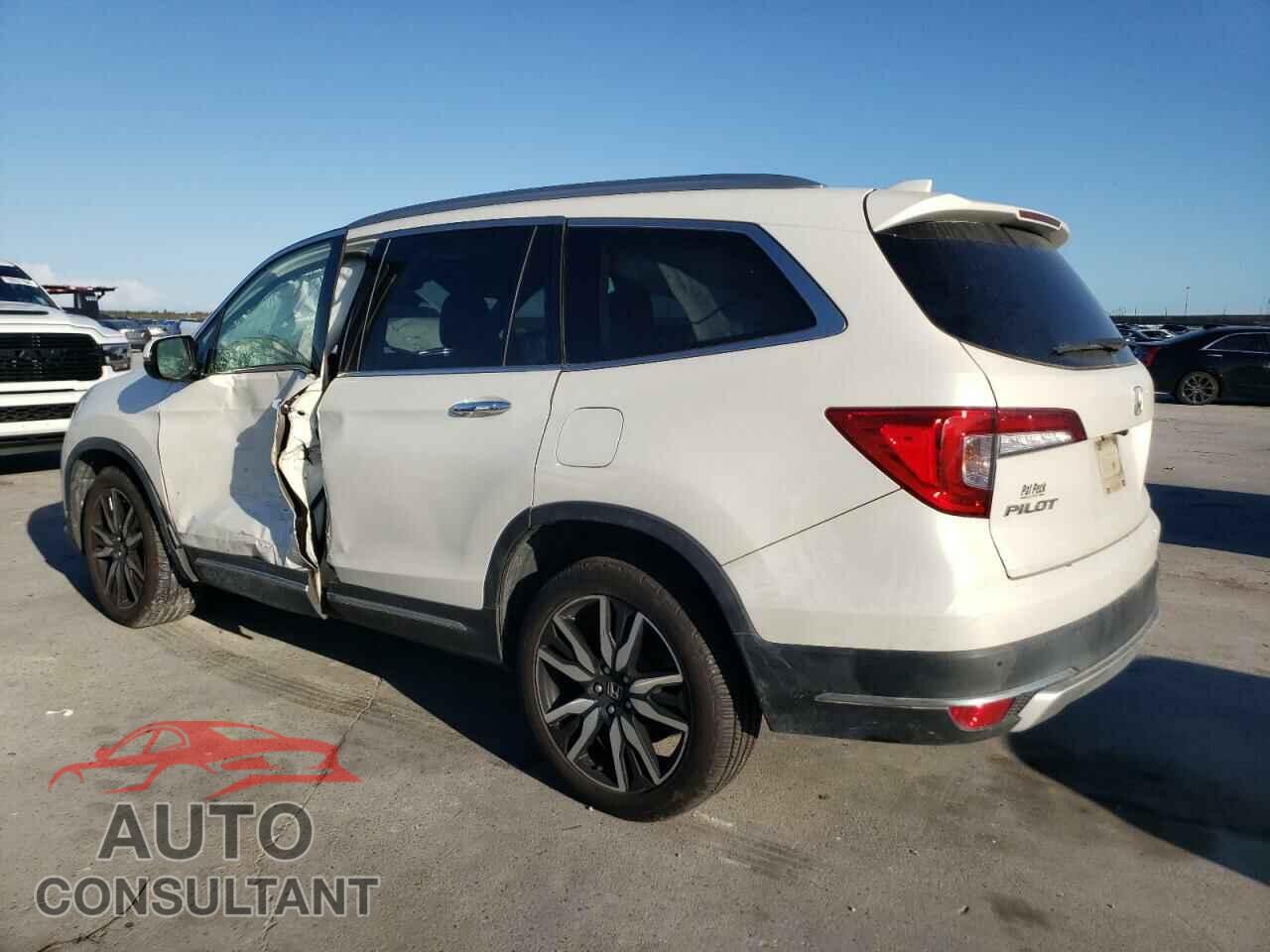 HONDA PILOT 2019 - 5FNYF6H04KB026677