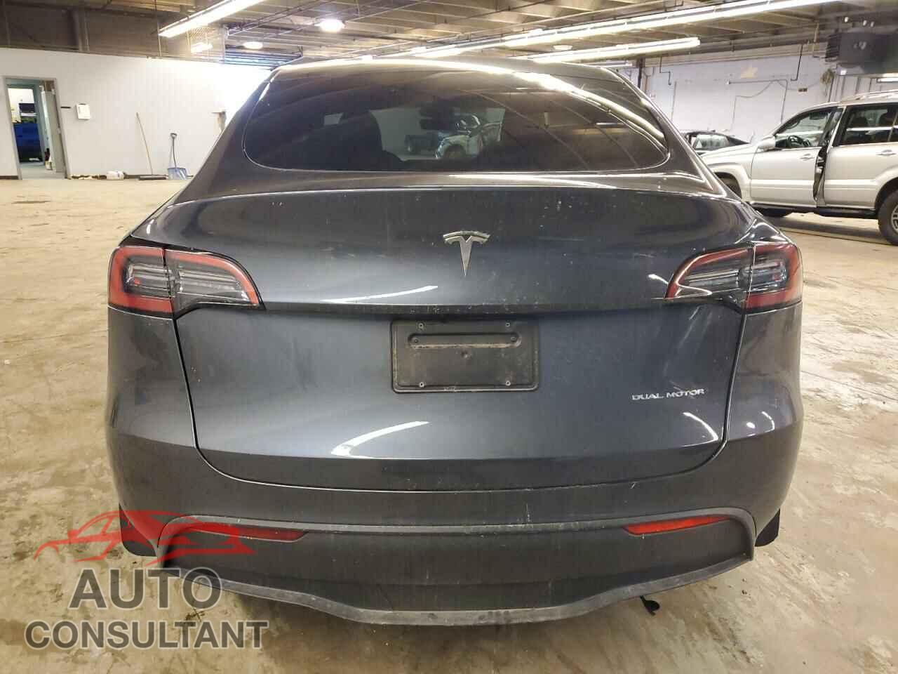 TESLA MODEL Y 2023 - 7SAYGDEE2PF800551