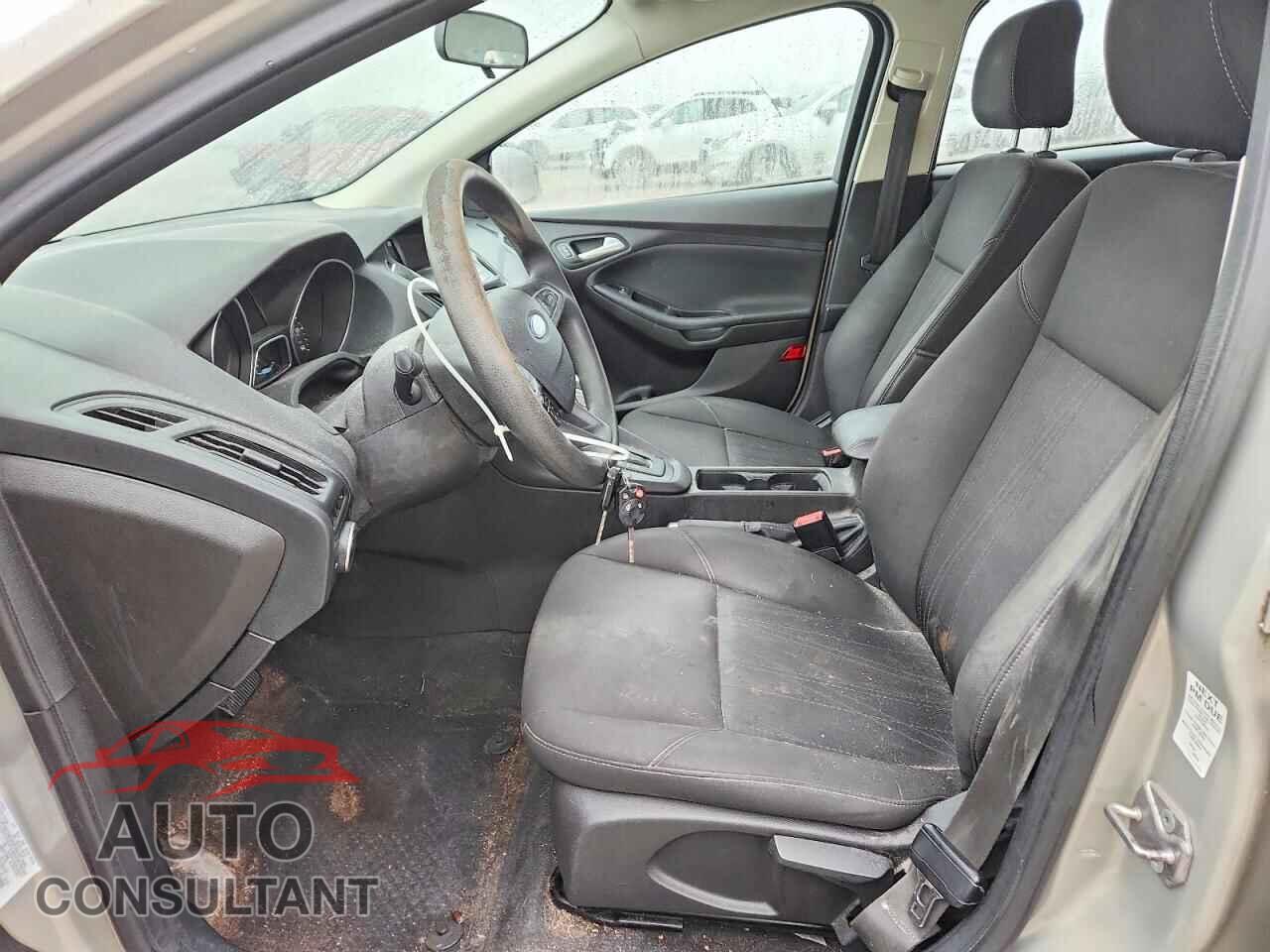 FORD FOCUS 2016 - 1FADP3K20GL203904