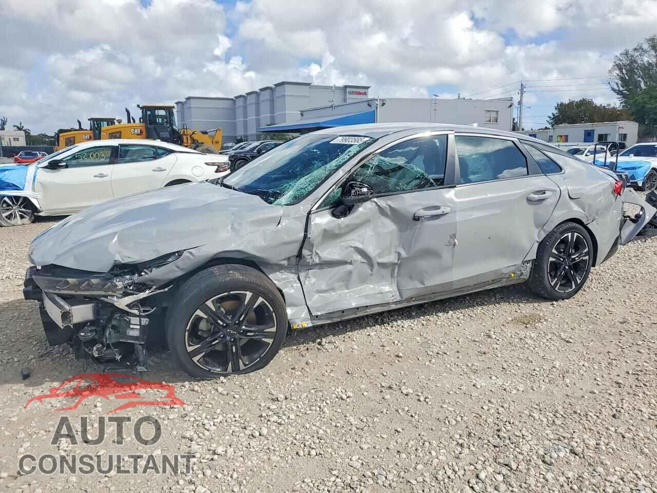 KIA K5 2024 - 5XXG64J20RG235269