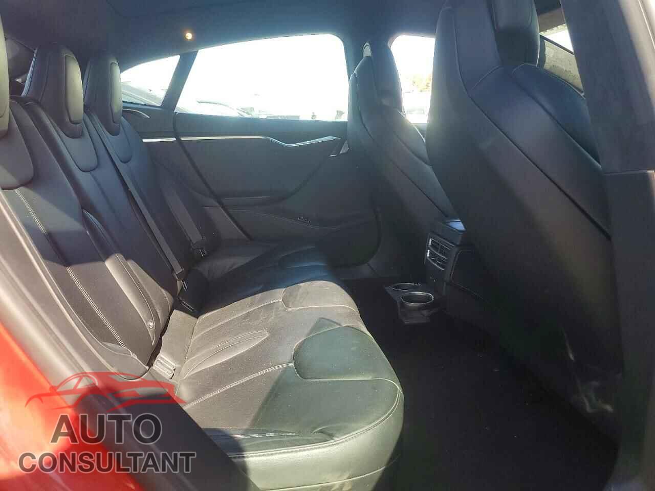 TESLA MODEL S 2017 - 5YJSA1E10HF189761