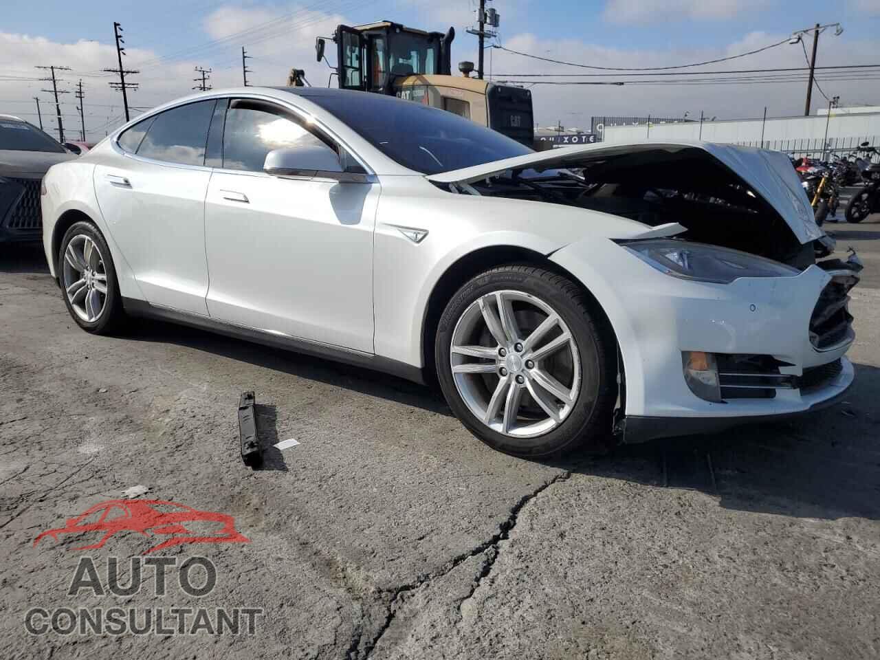 TESLA MODEL S 2013 - 5YJSA1CN6DFP27413