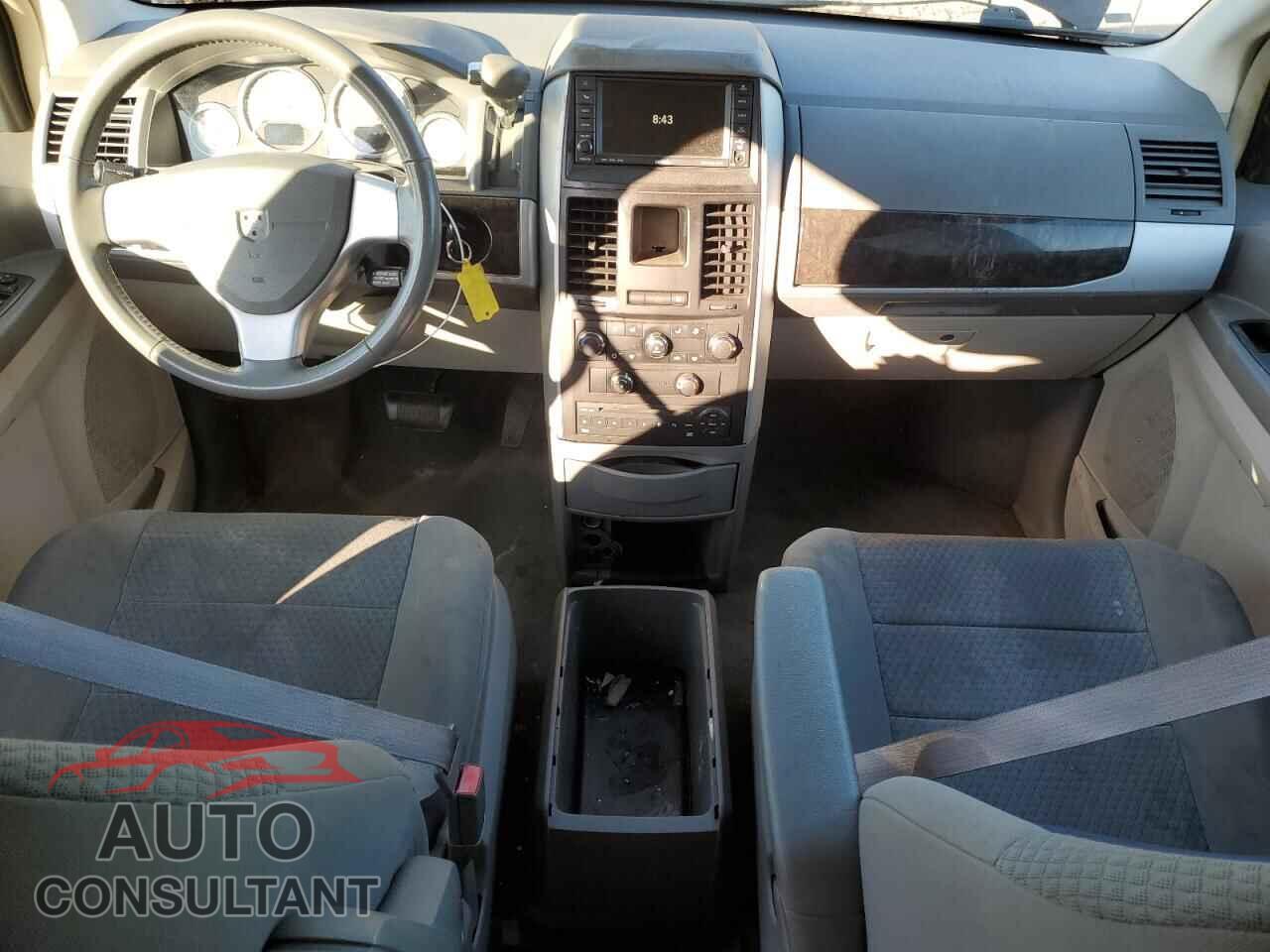 DODGE CARAVAN 2010 - 2D4RN5D13AR143429
