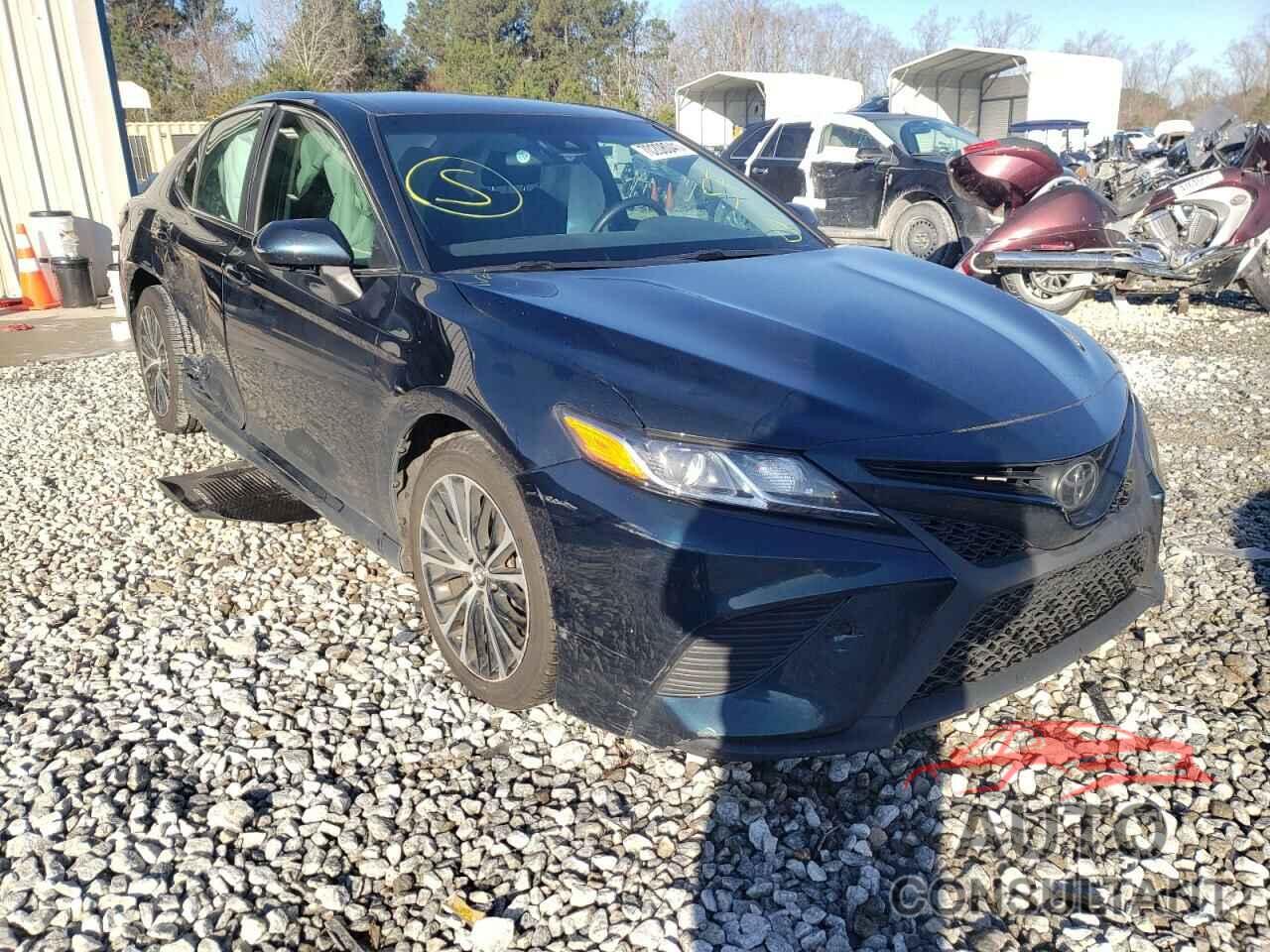 TOYOTA CAMRY 2018 - 4T1B11HK8JU637340