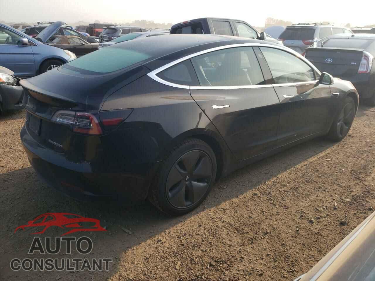 TESLA MODEL 3 2019 - 5YJ3E1EA1KF296379