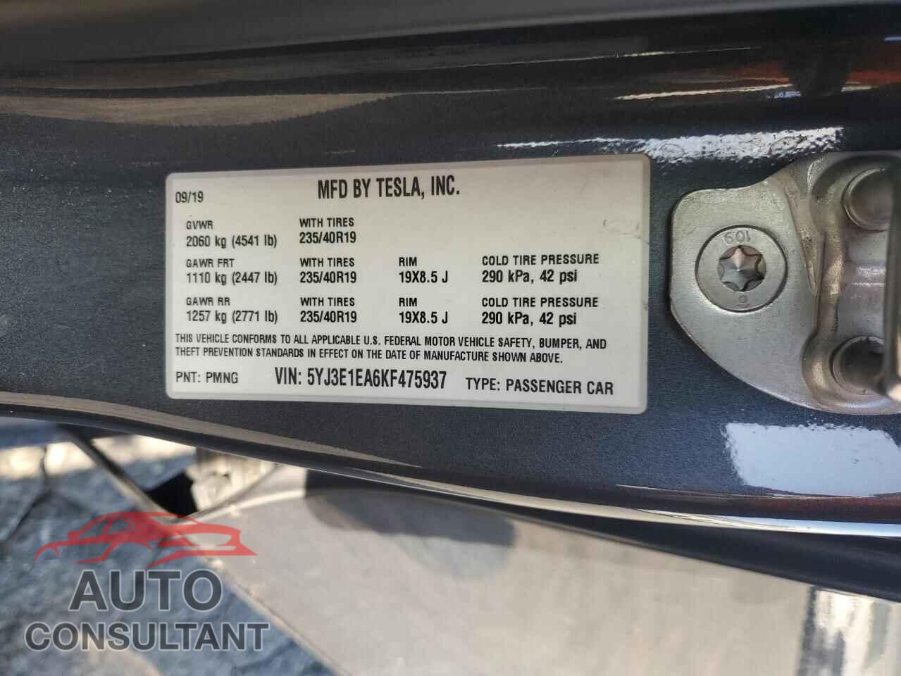 TESLA MODEL 3 2019 - 5YJ3E1EA6KF475937