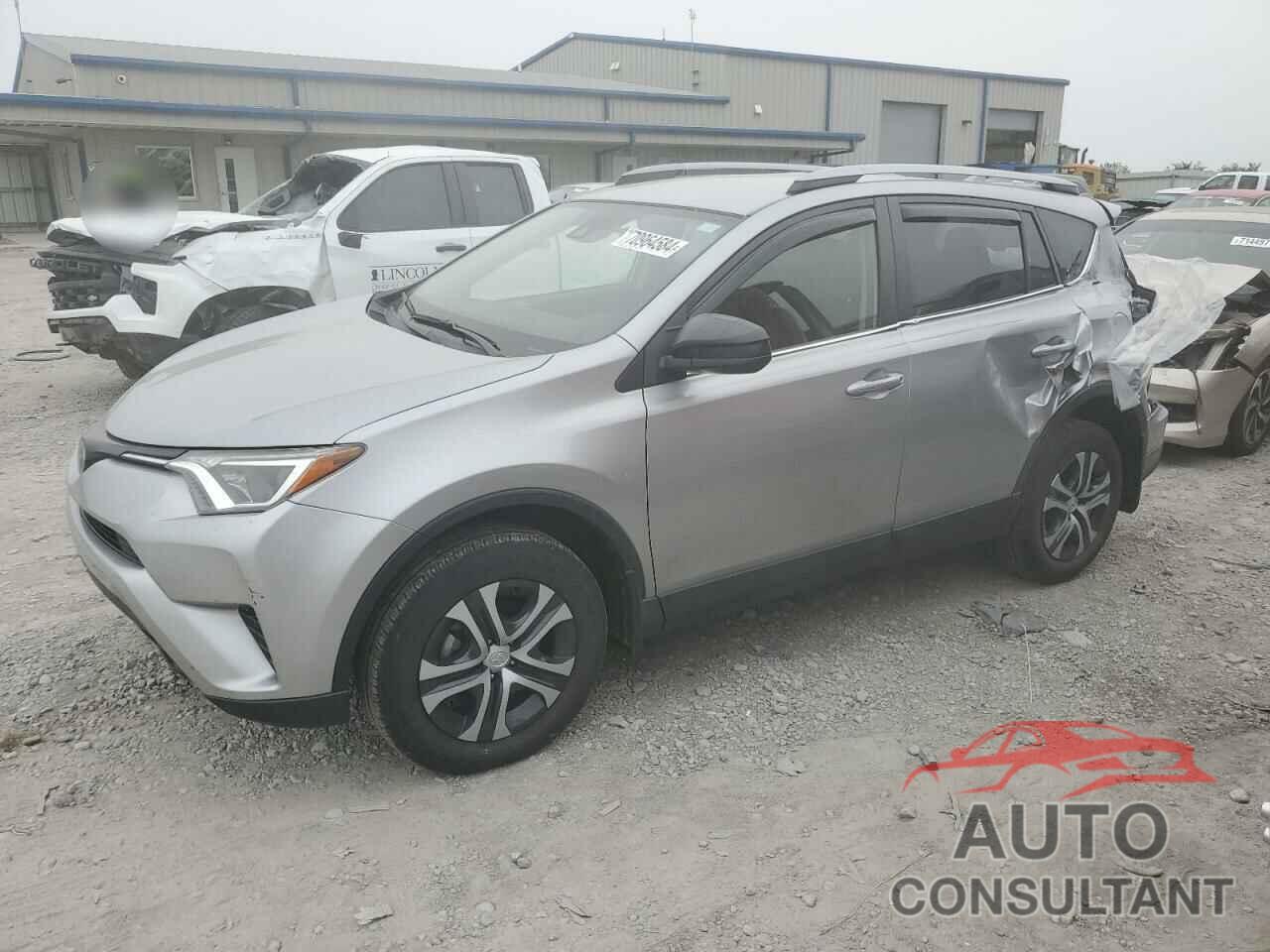 TOYOTA RAV4 2018 - JTMBFREV8JJ243812