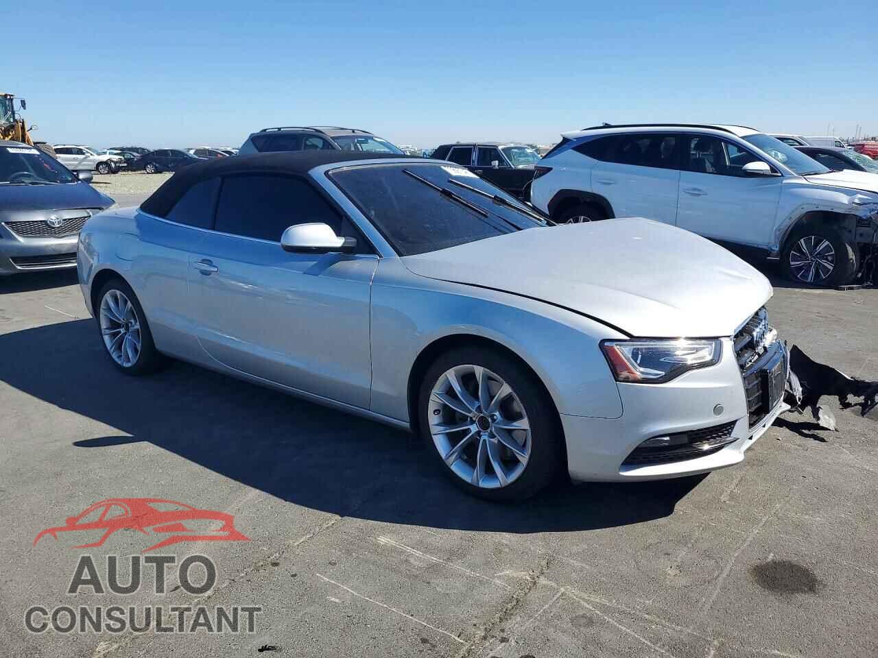 AUDI A5 2014 - WAUCFAFH0EN001610