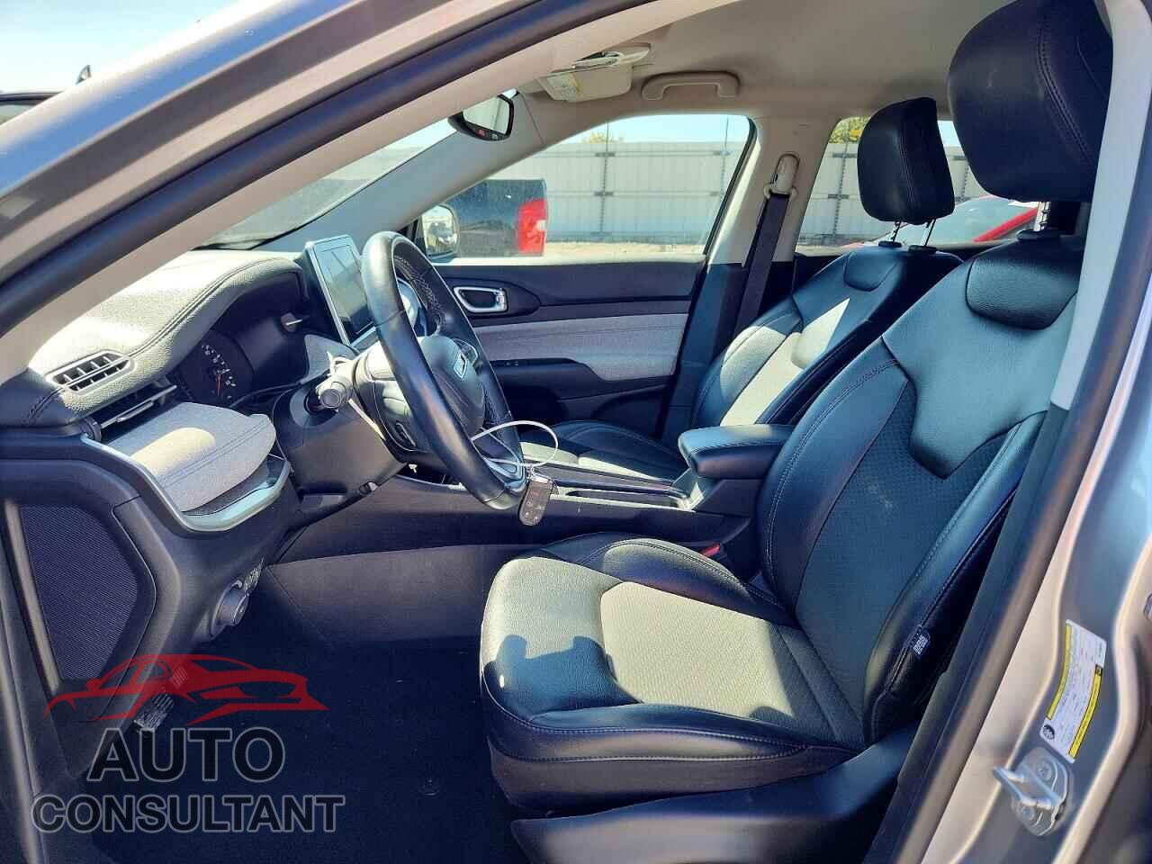 JEEP COMPASS 2022 - 3C4NJDBB5NT136045
