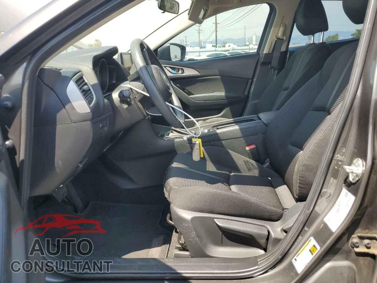 MAZDA 3 2017 - 3MZBN1U79HM154333