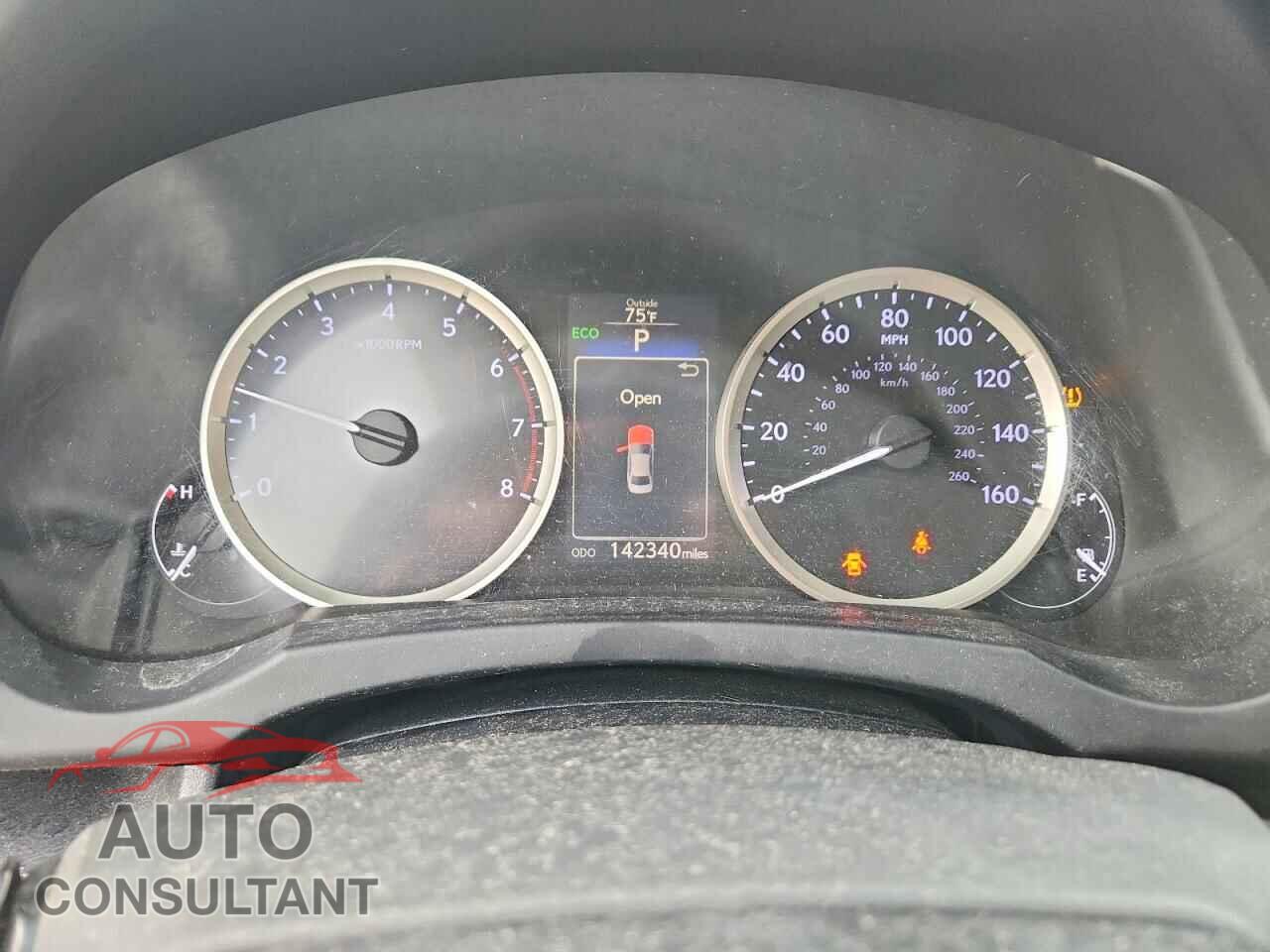 LEXUS IS 2016 - JTHBA1D23G5010217