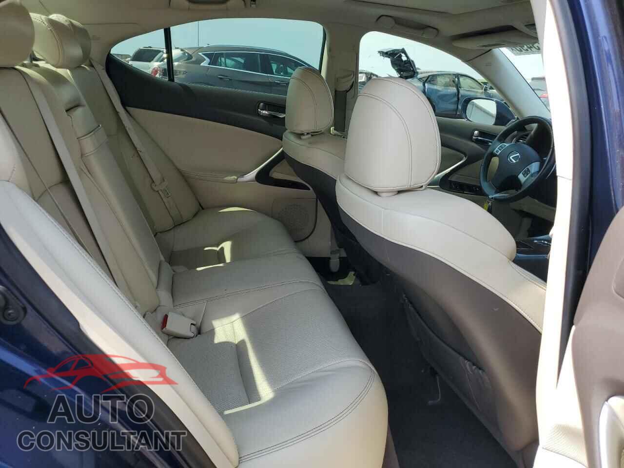 LEXUS IS 2012 - JTHBF5C26C5164828