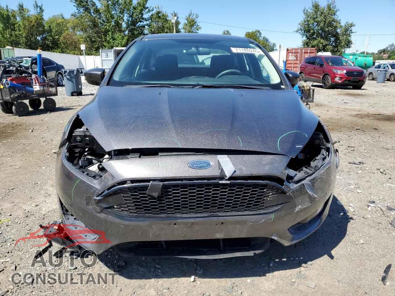 FORD FOCUS 2018 - 1FADP3F22JL319803