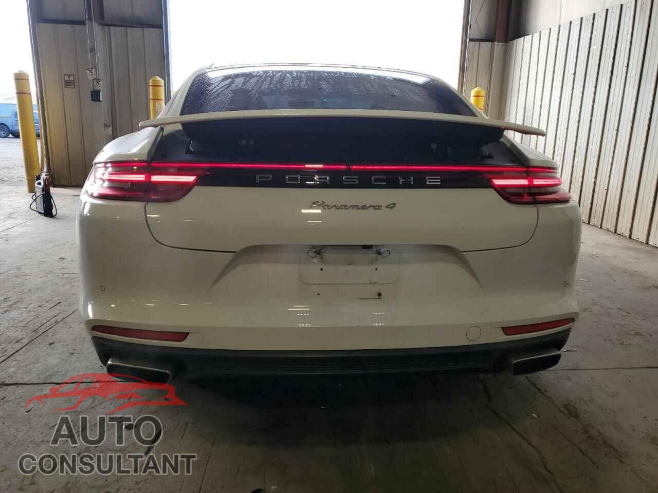 PORSCHE PANAMERA 2017 - WP0AA2A76HL102793