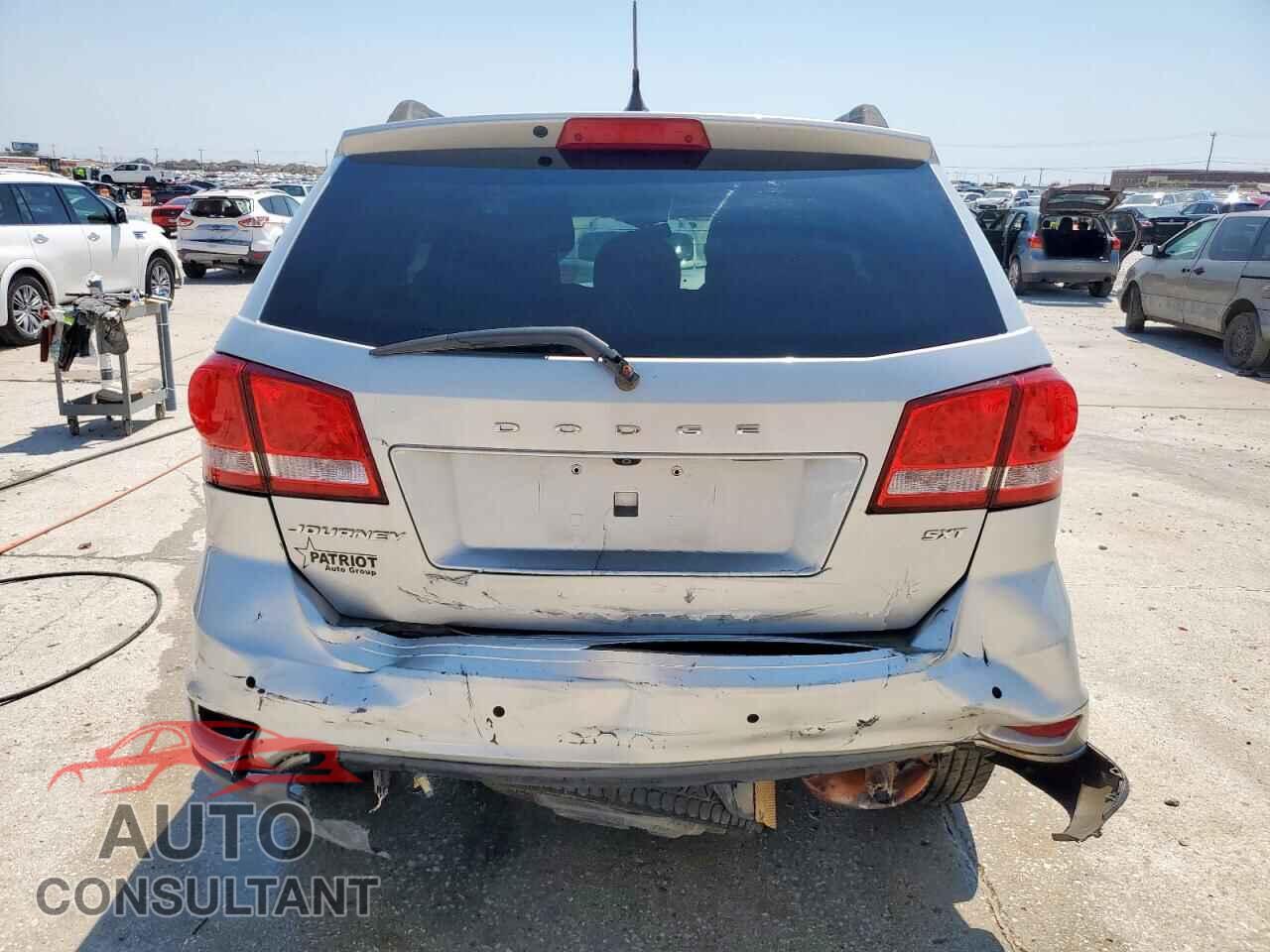DODGE JOURNEY 2014 - 3C4PDCBB8ET104555