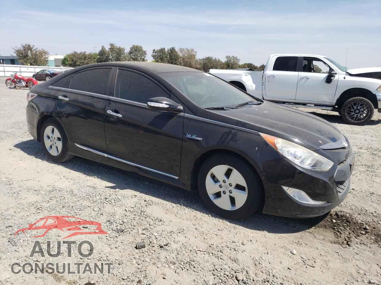 HYUNDAI SONATA 2012 - KMHEC4A40CA034312