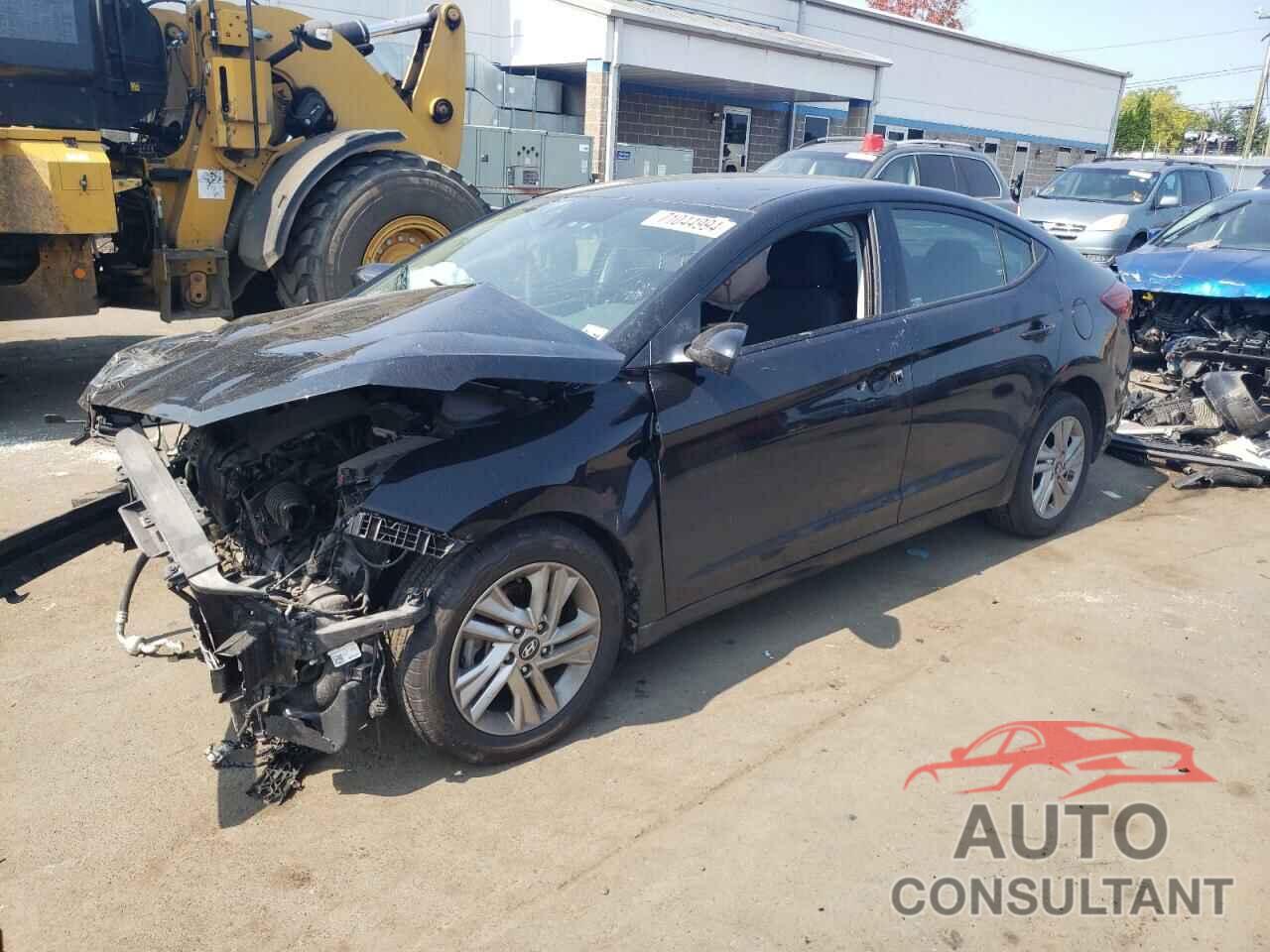 HYUNDAI ELANTRA 2019 - 5NPD84LF5KH461198