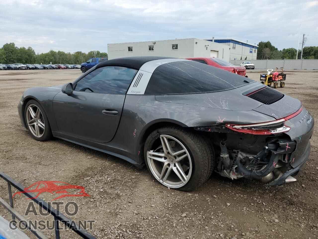 PORSCHE 911 2019 - WP0BA2A94KS120096