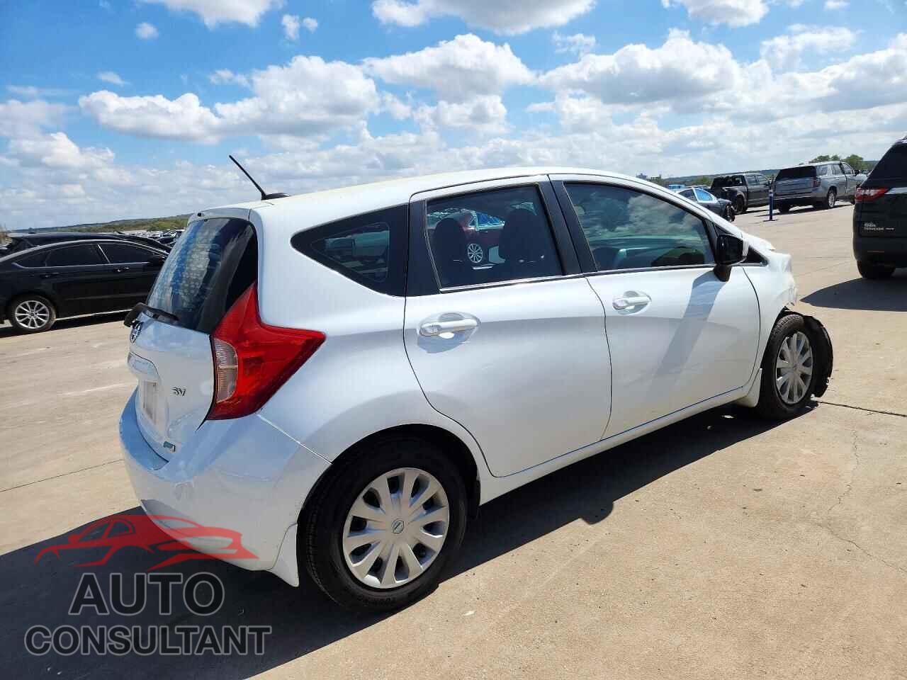 NISSAN VERSA NOTE 2015 - 3N1CE2CP4FL400435