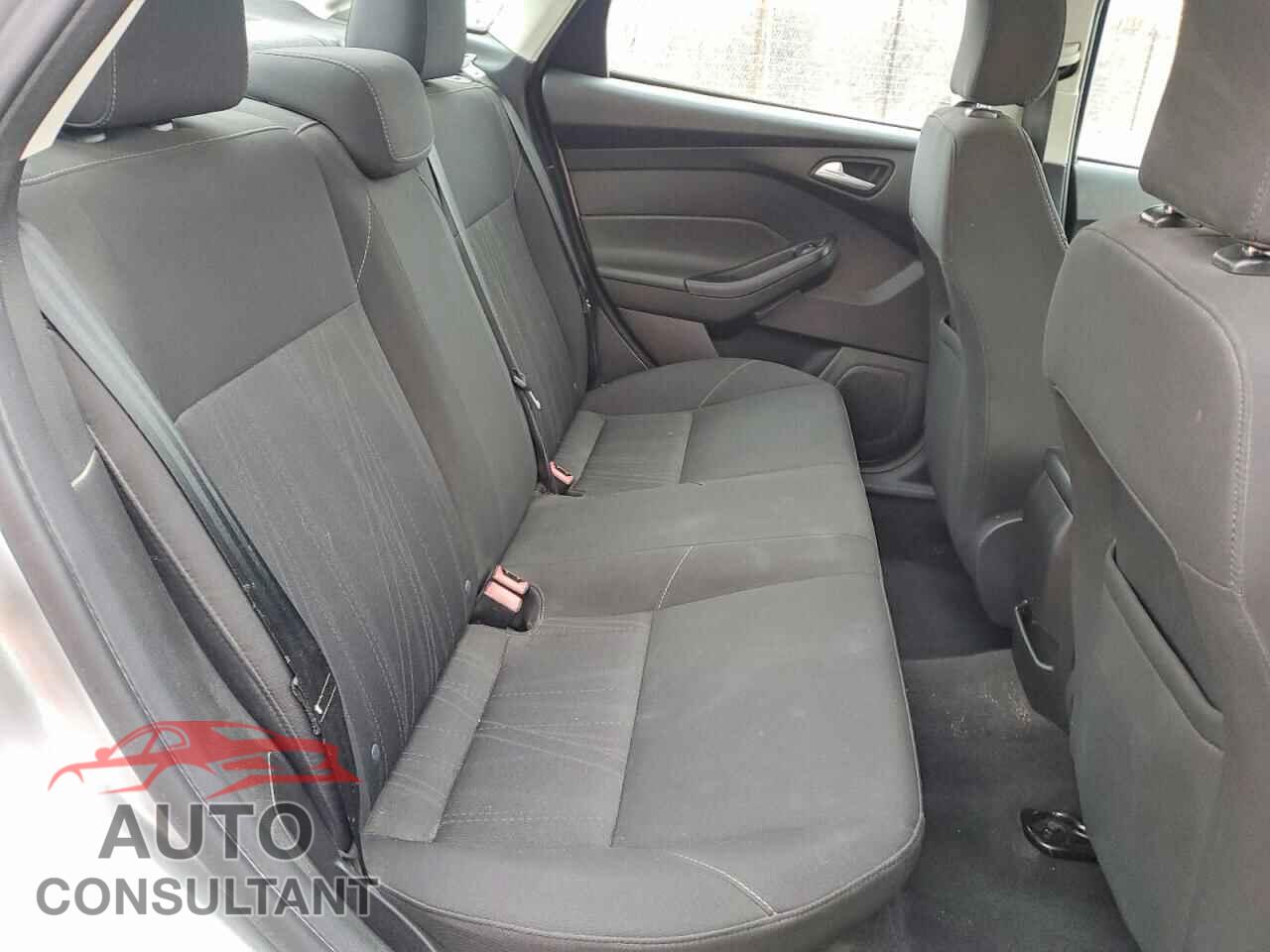 FORD FOCUS 2016 - 1FADP3F20GL269573