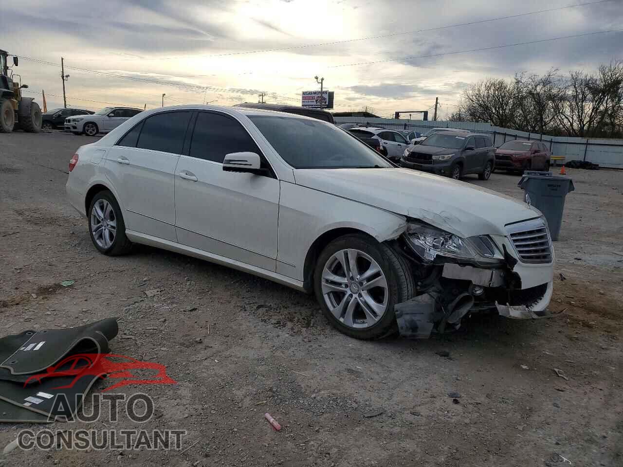 MERCEDES-BENZ E-CLASS 2011 - WDDHF8HB2BA514926