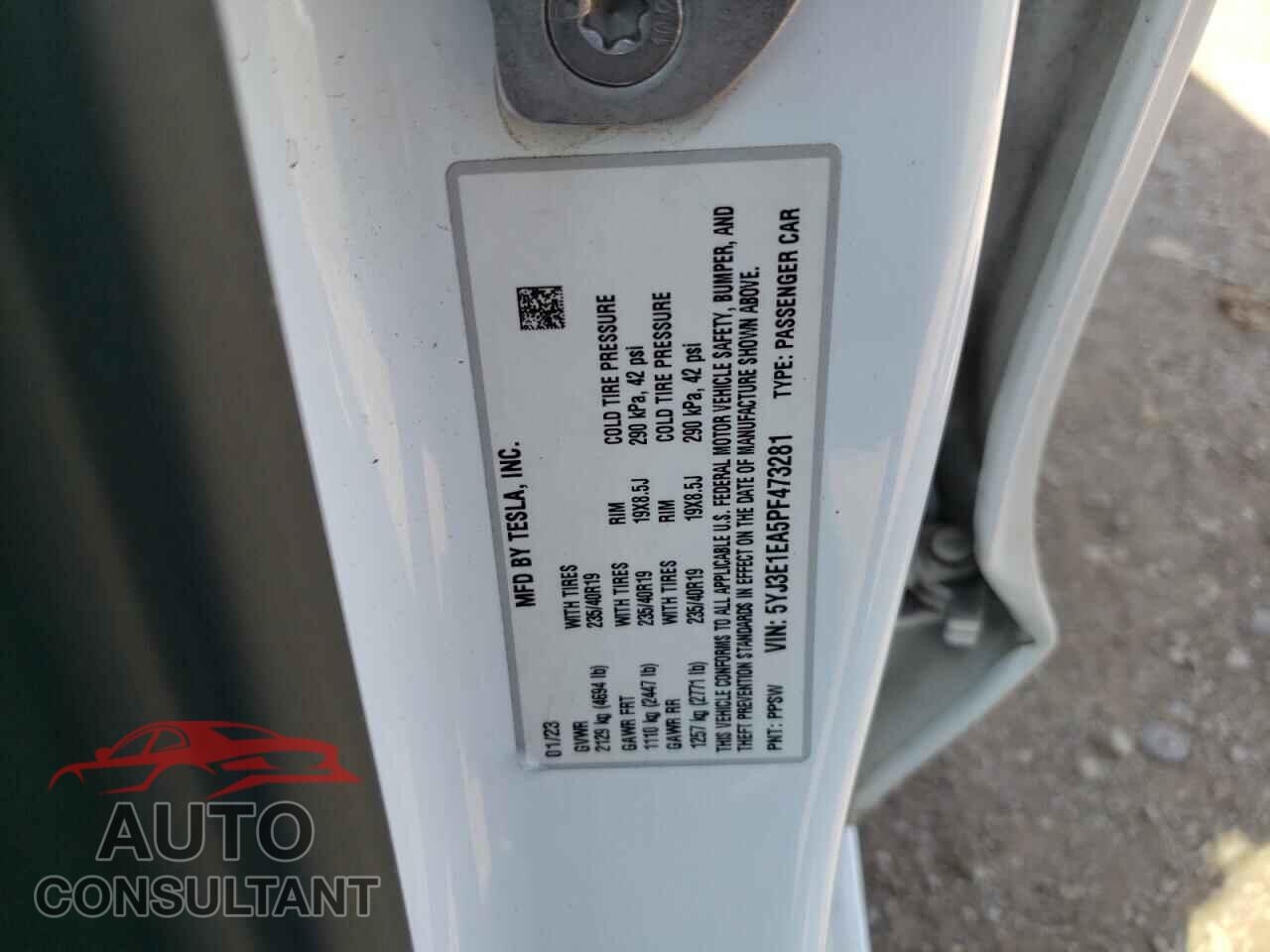 TESLA MODEL 3 2023 - 5YJ3E1EA5PF473281
